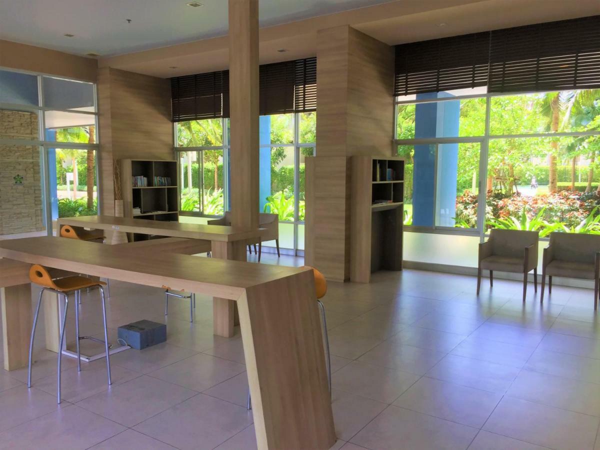 Cosy Lumpini Beachfront One Bedroom Jomtein ジョムティエンビーチ エクステリア 写真