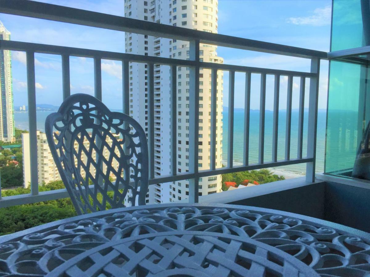 Cosy Lumpini Beachfront One Bedroom Jomtein ジョムティエンビーチ エクステリア 写真